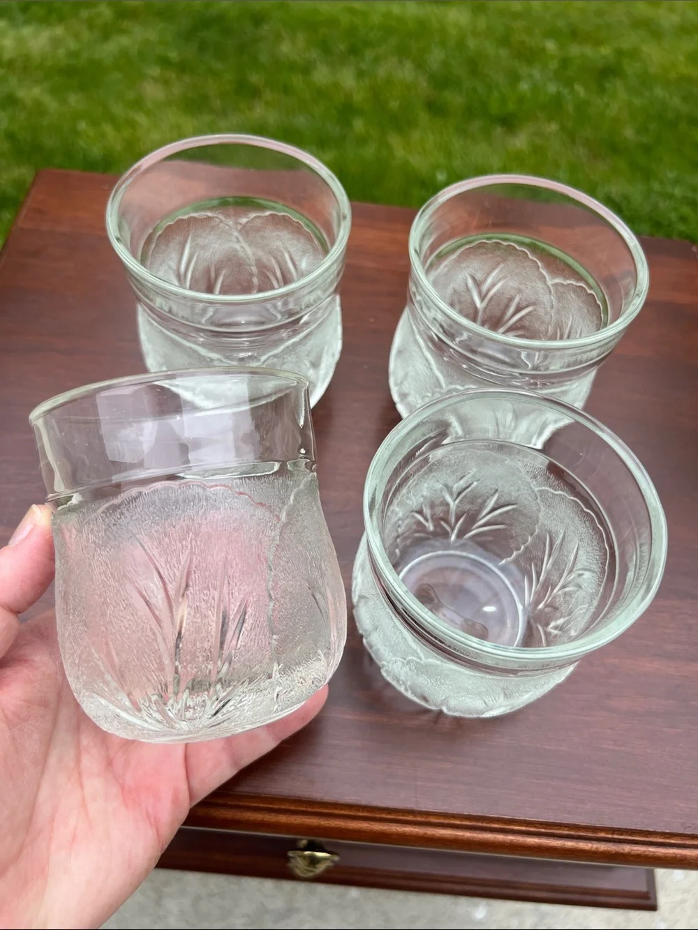 4 Vintage Old Fashioned Cocktail Tumblers Glasses Pebble Leaf Cabbage Pattern
